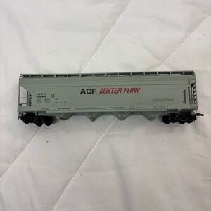 N Scale Atlas Shippers Car Line Quad Bay Covered Hopper 5250 C13754